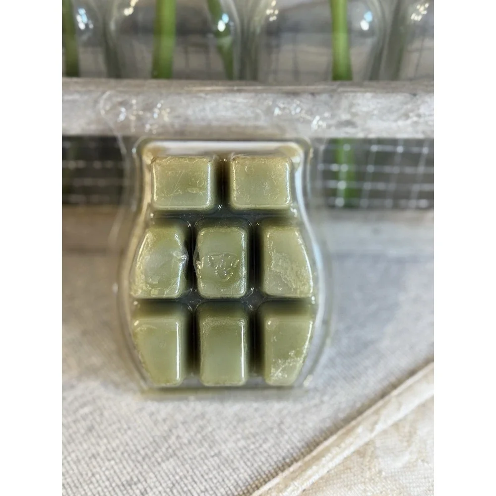 Scentsy Bar Very Snowy Spruce 3.2 Fl Oz
